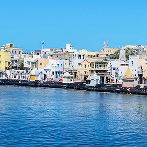 Dwarka Holiday Deals