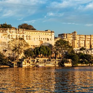 Flights to Udaipur